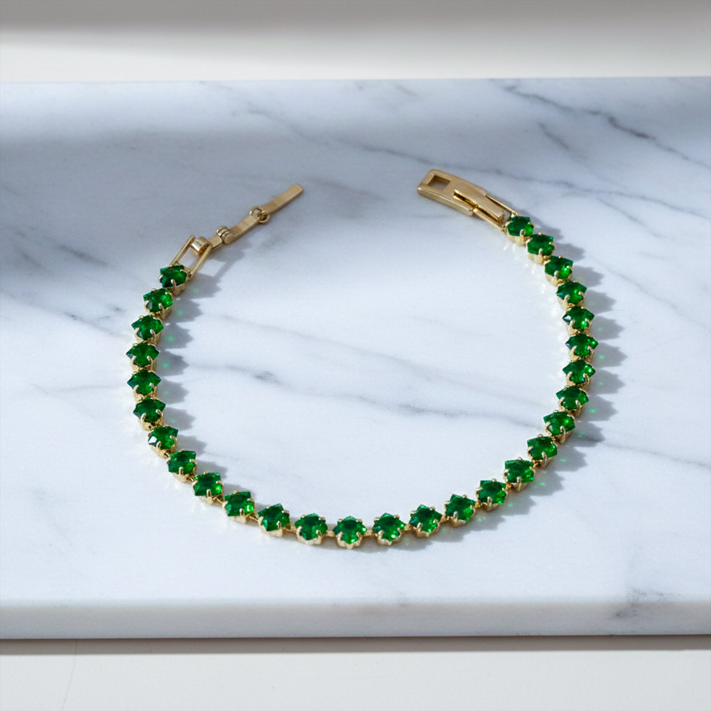 Emerald Clover Tennis Bracelet GWB -118