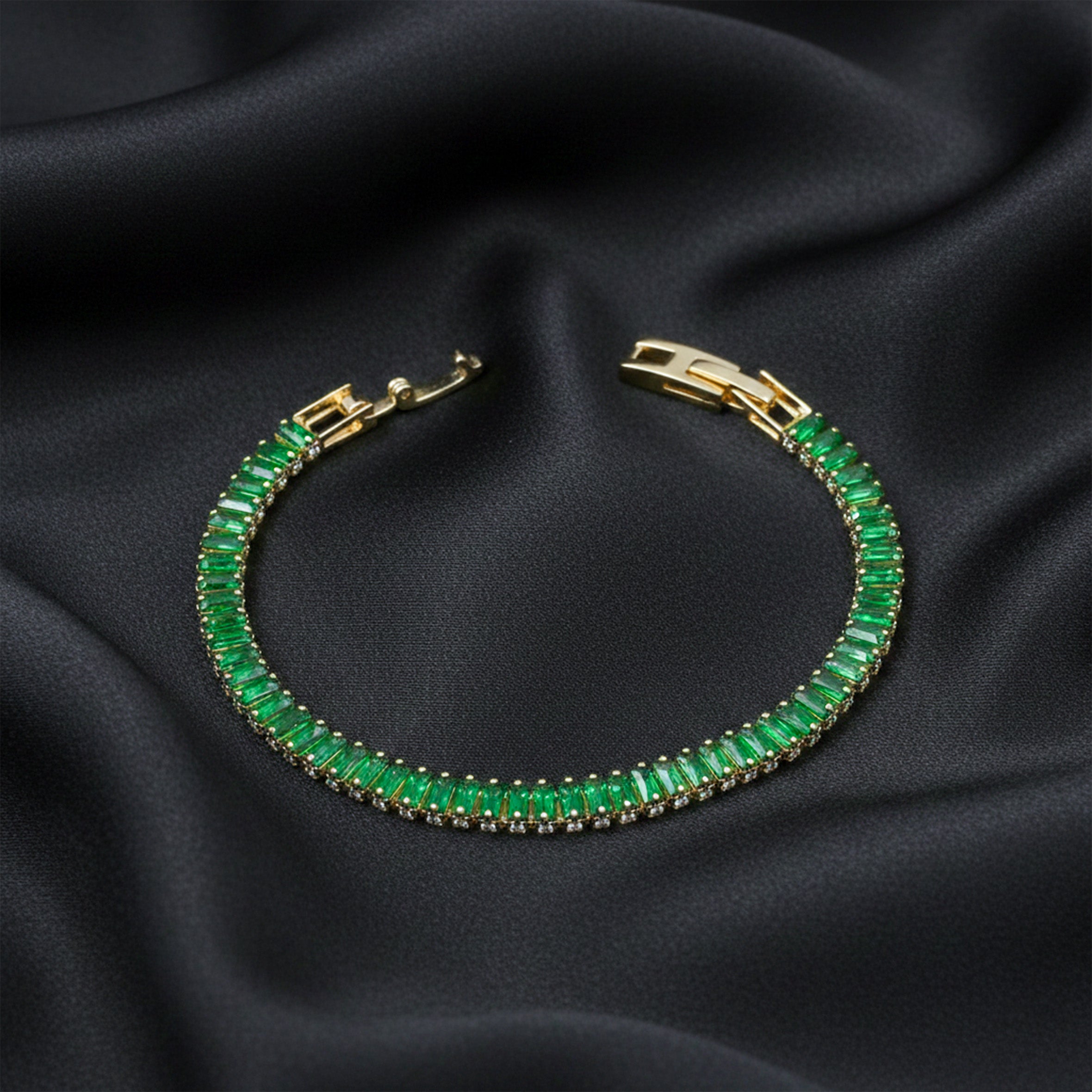 Emerald Baguette Tennis Bracelet GWB -121