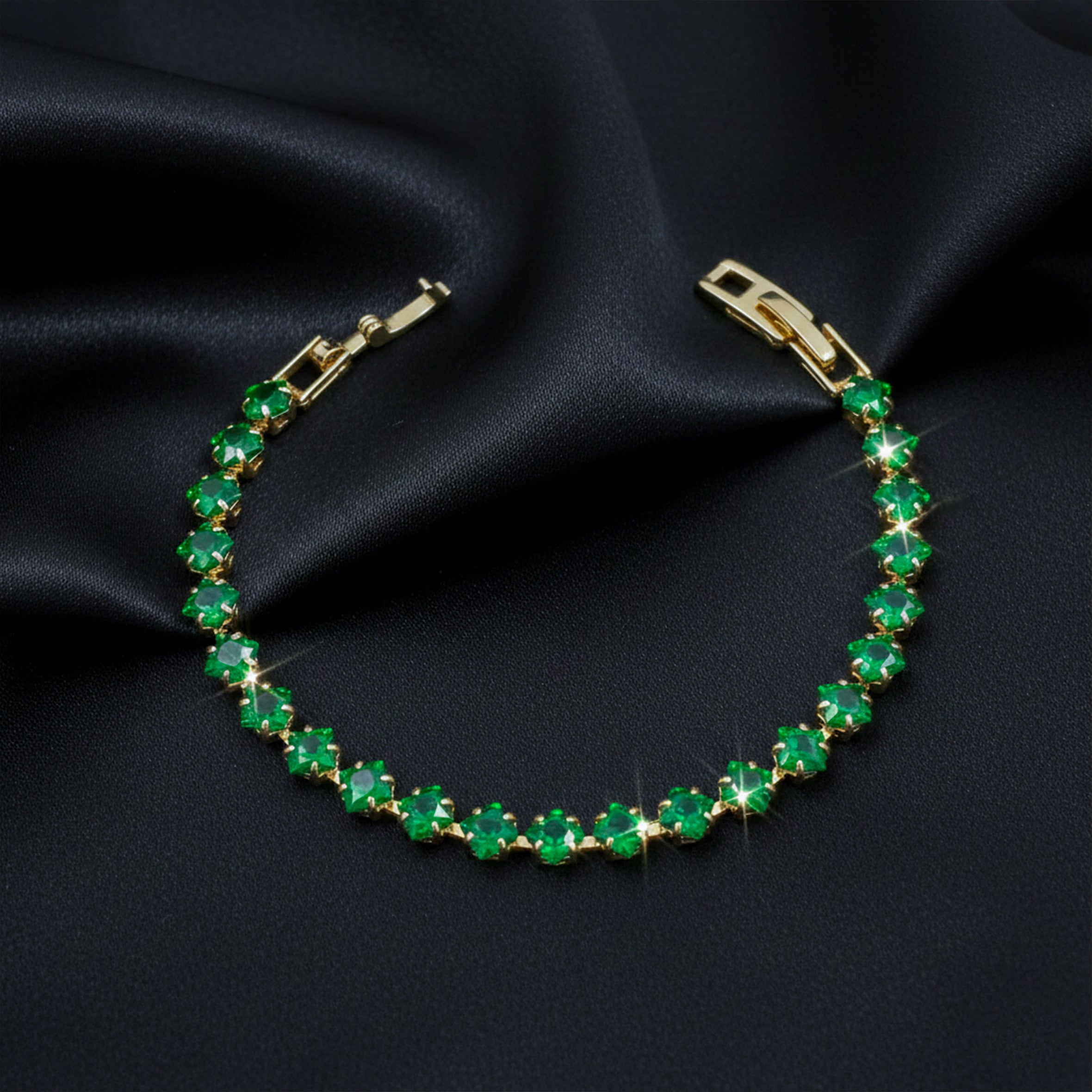 Emerald Clover Tennis Bracelet GWB -118