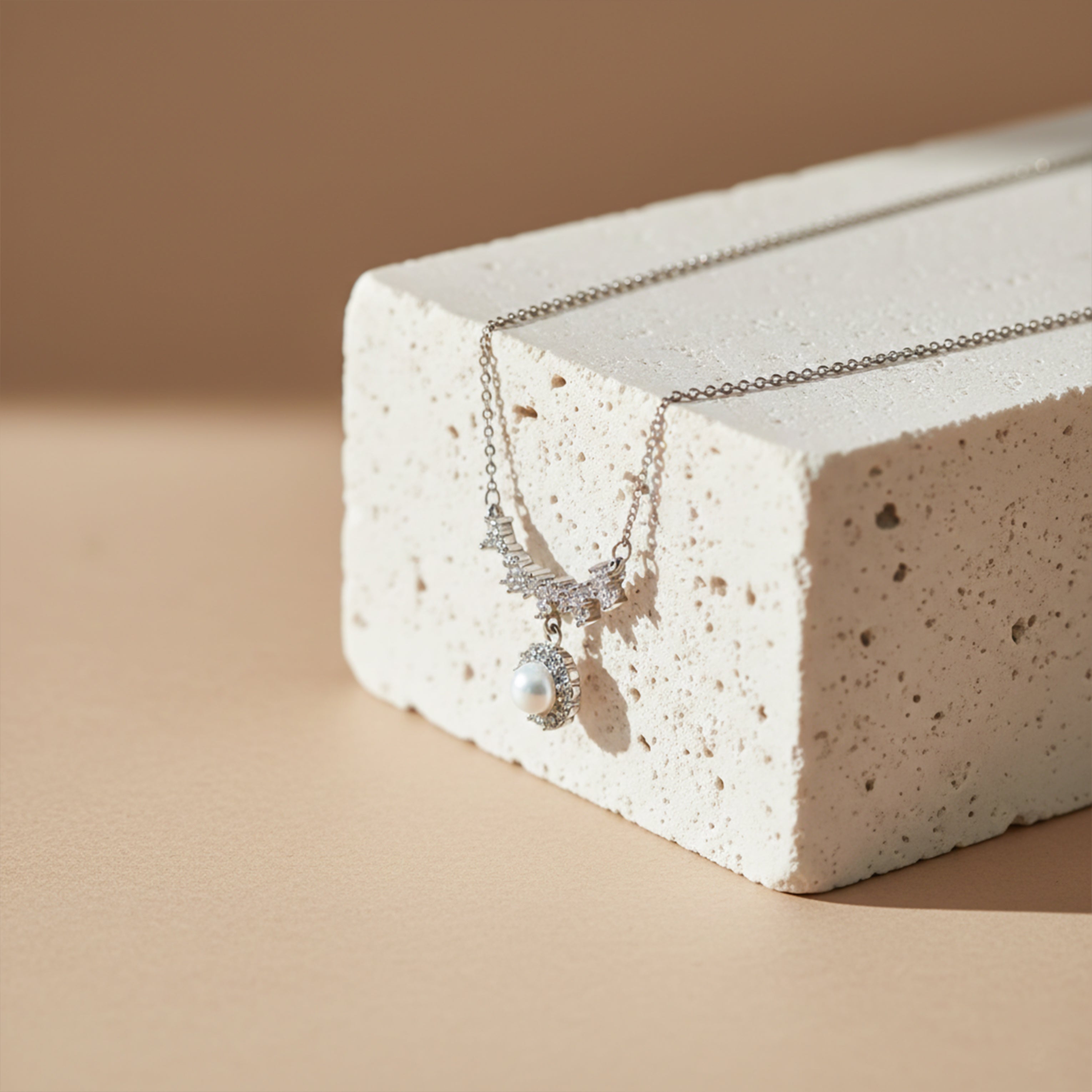 Halo Moonstone Pendant Necklace GWM -83