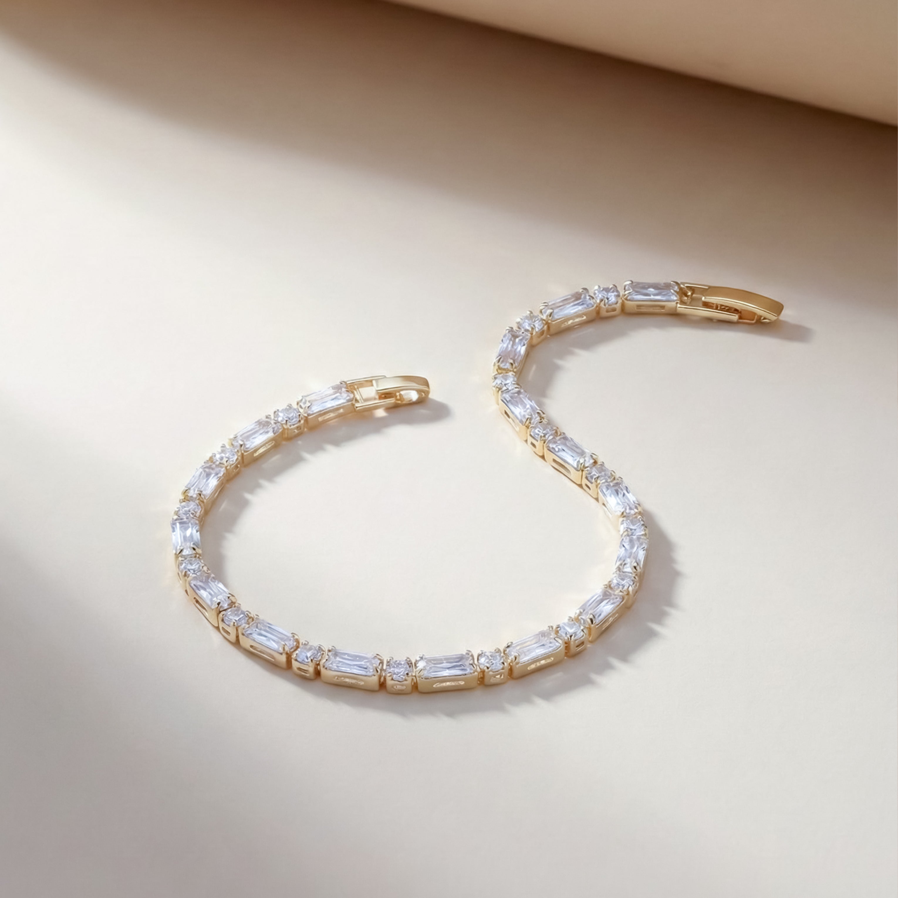 Maharani  Line Bracelet GWB -33