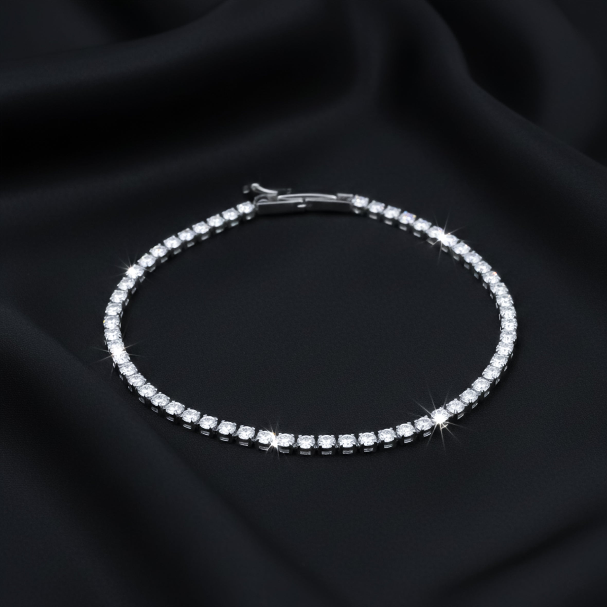 Ishq Silver Solitaire Braclate GWB -30