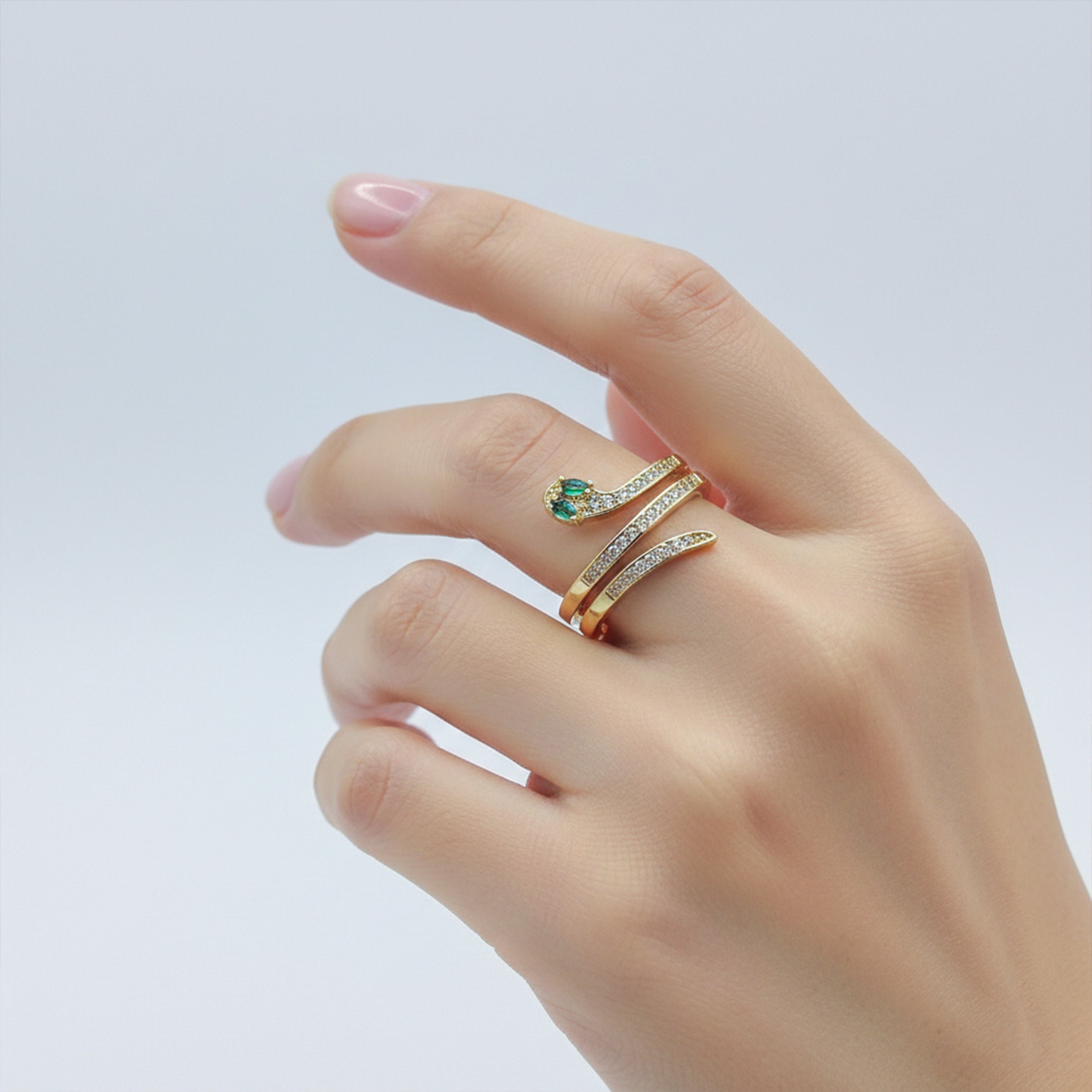 Gold Emerald Snake Ring GWR -59