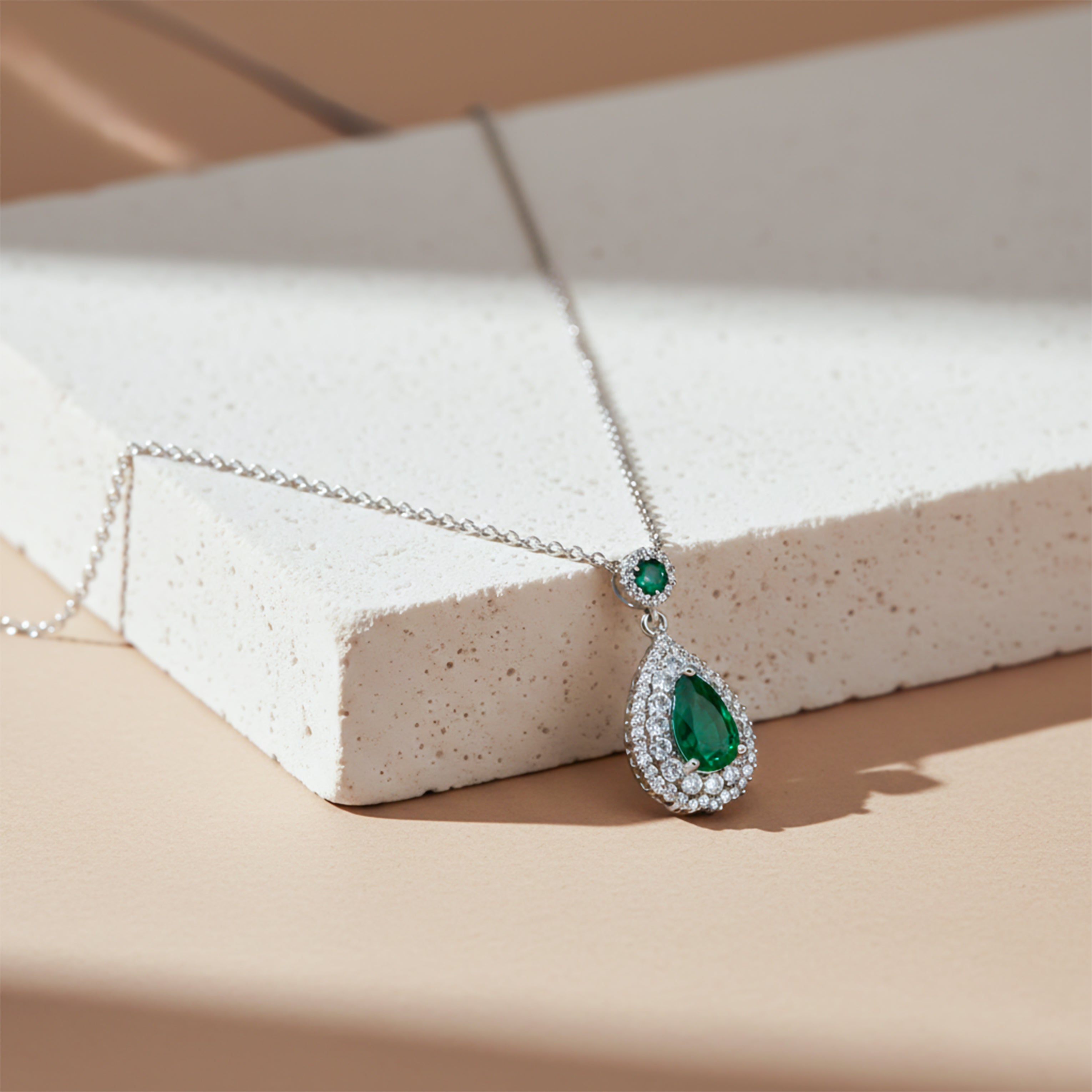 Teardrop Halo Pendant Necklace GWN -106