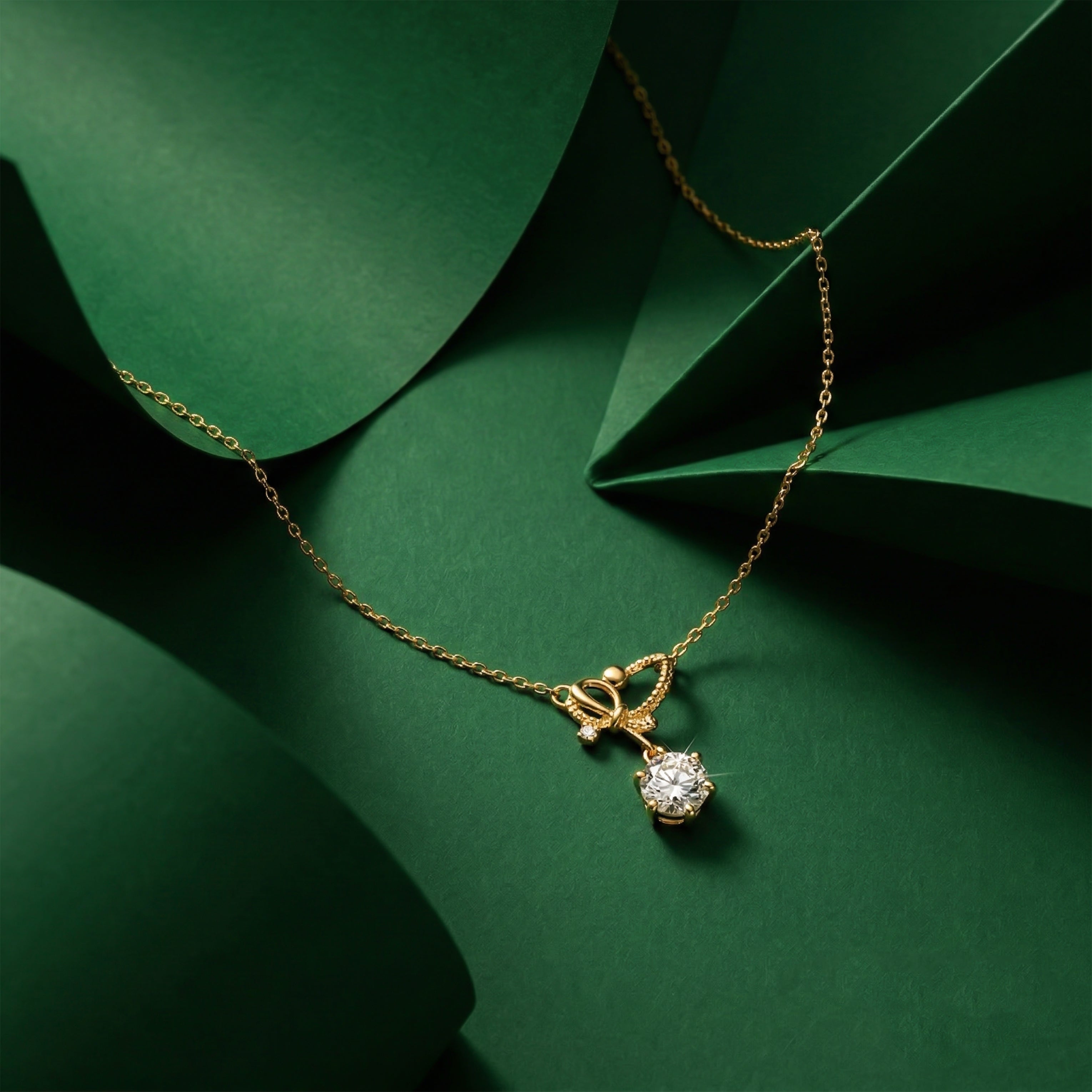 Solitaire Charm Pendant Necklace GWN -129