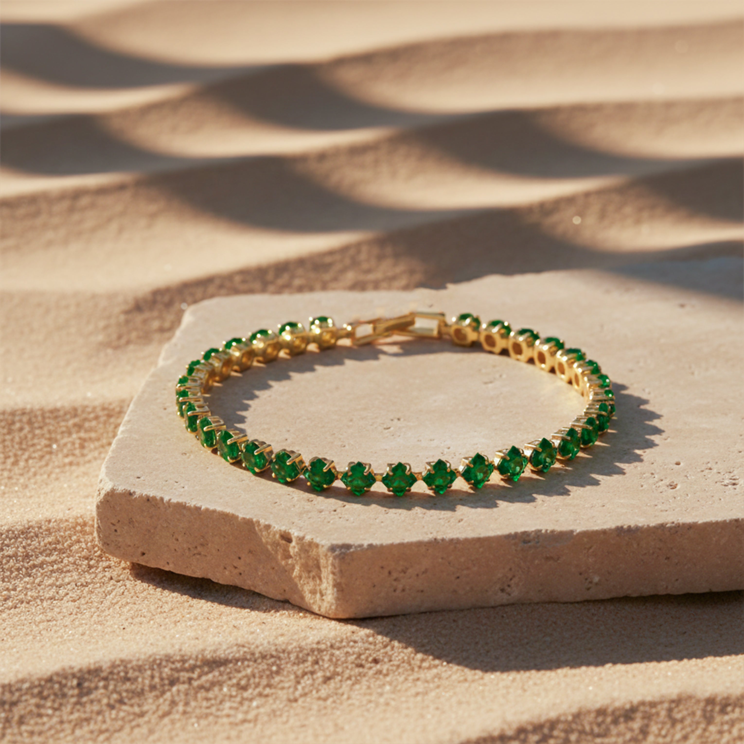 Emerald Clover Tennis Bracelet GWB -118