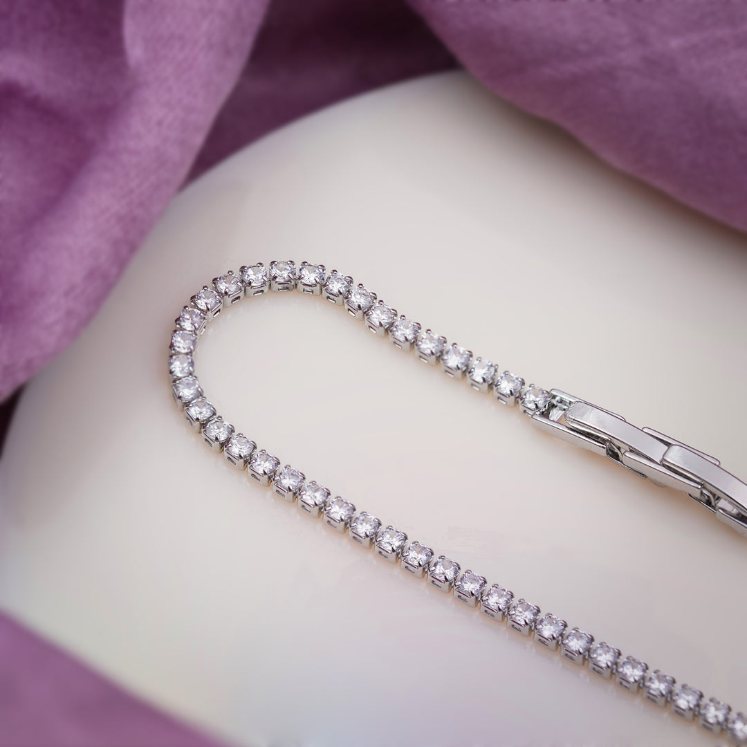 Ishq Silver Solitaire Braclate GWB -30