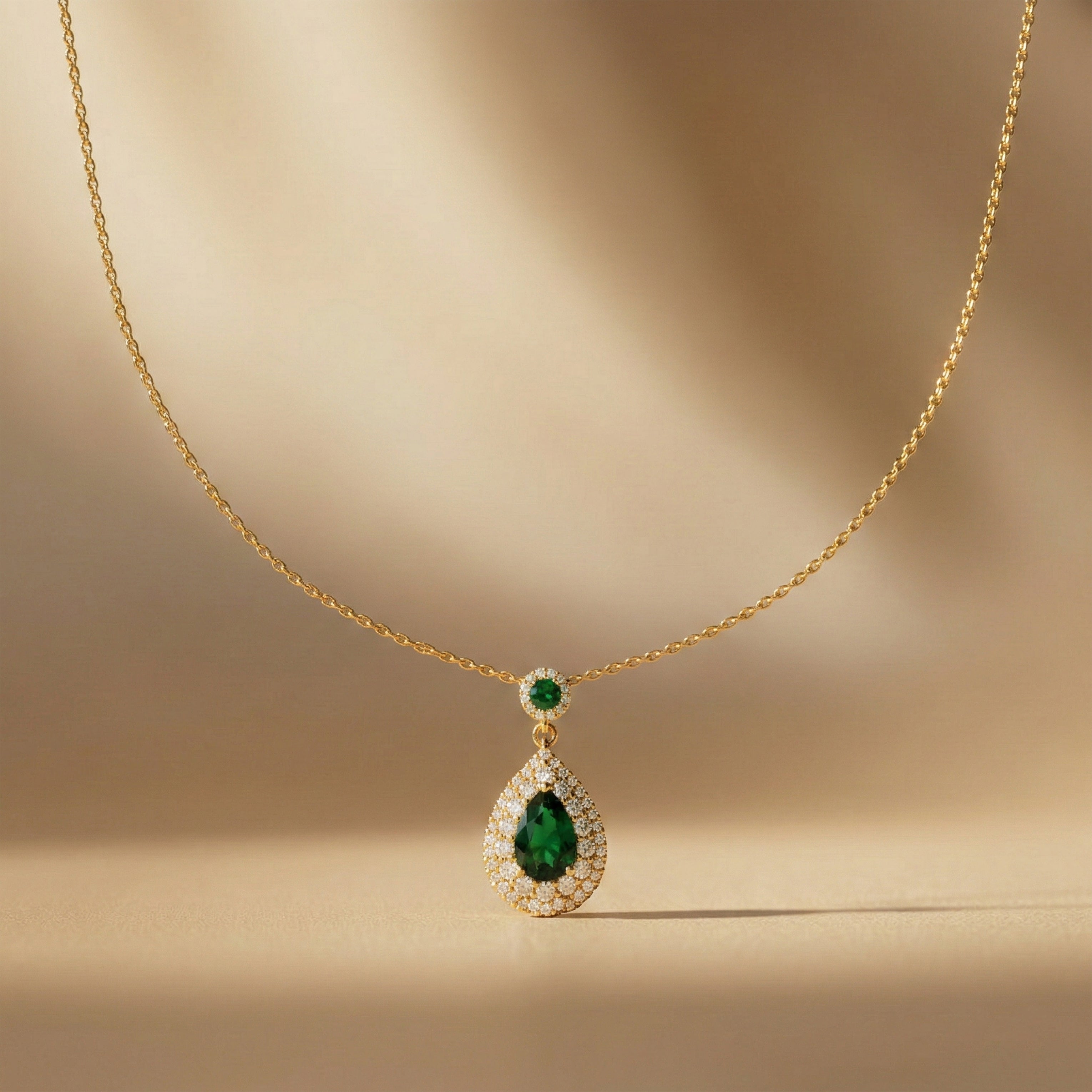 Teardrop Halo Pendant Necklace GWN -106