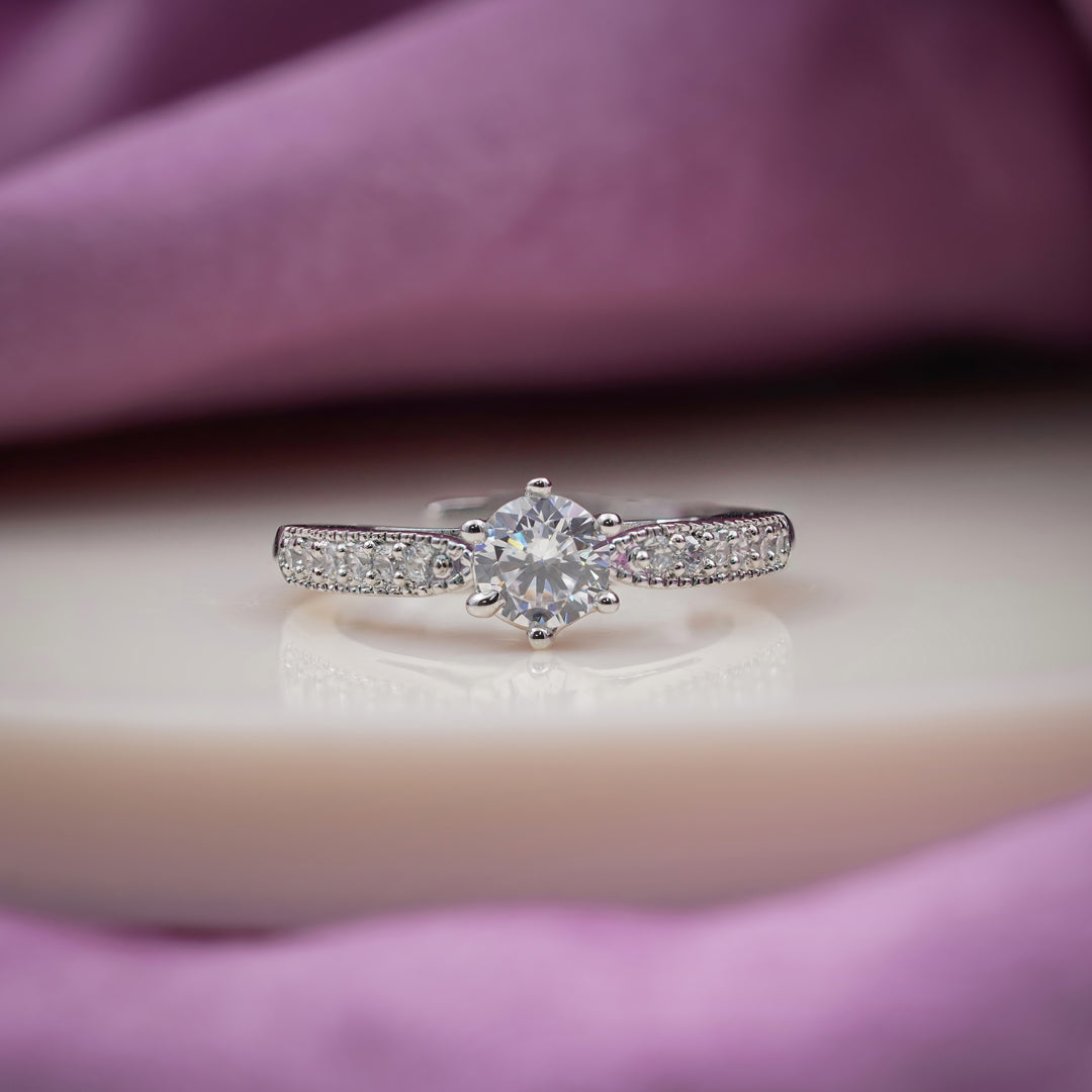 Pari Pave Ring GWR -30