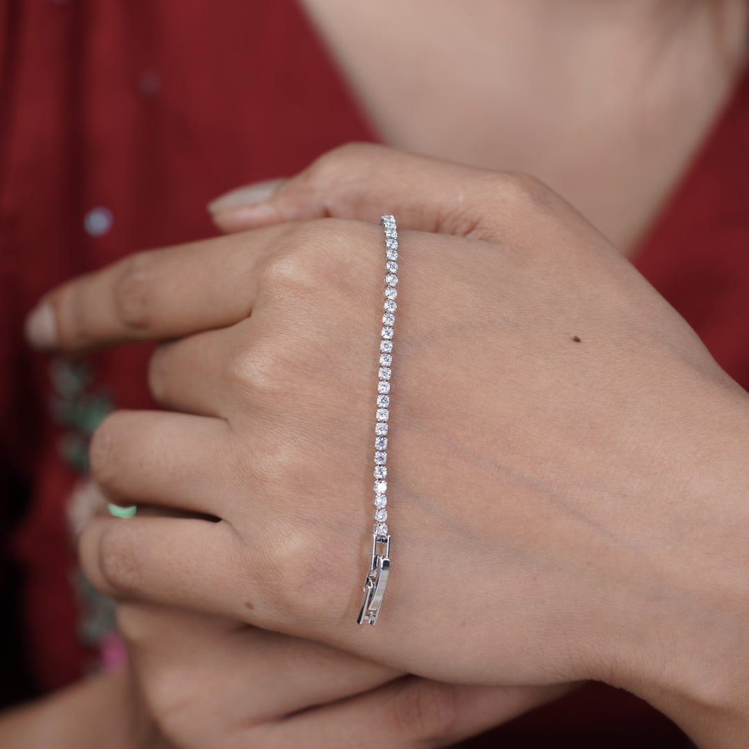 Ishq Silver Solitaire Braclate GWB -30