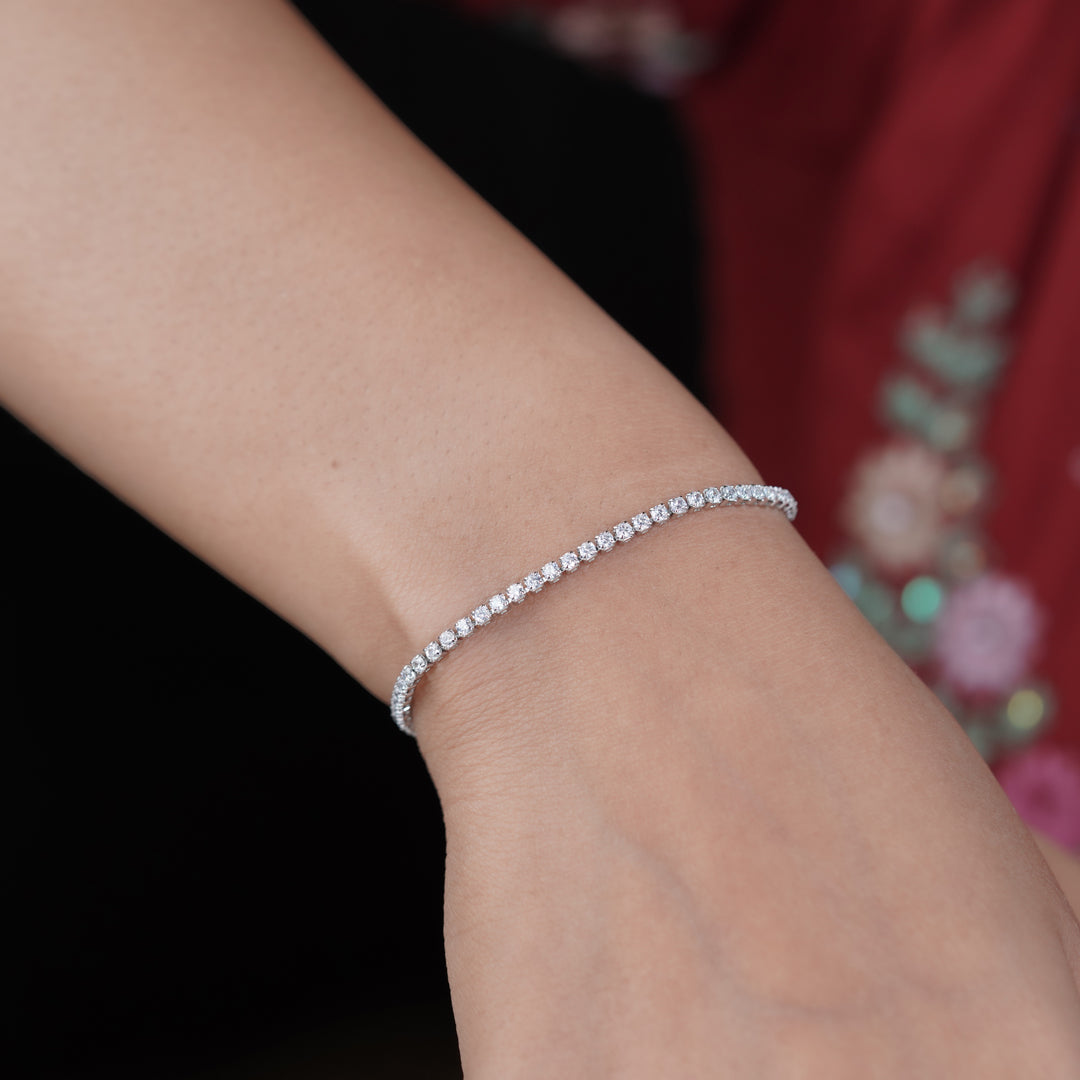 Ishq Silver Solitaire Braclate GWB -30