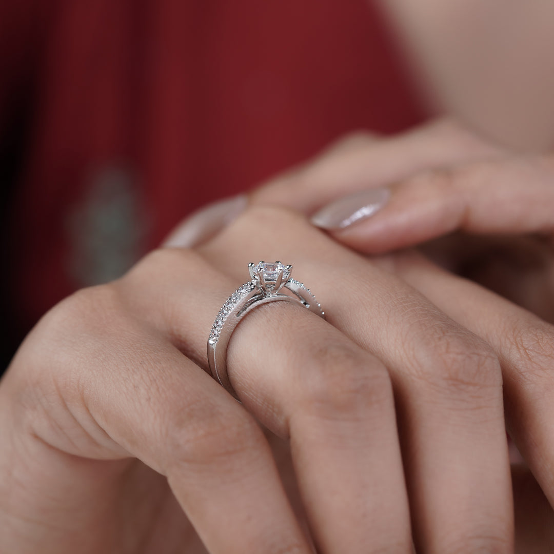 Pari Pave Ring GWR -30