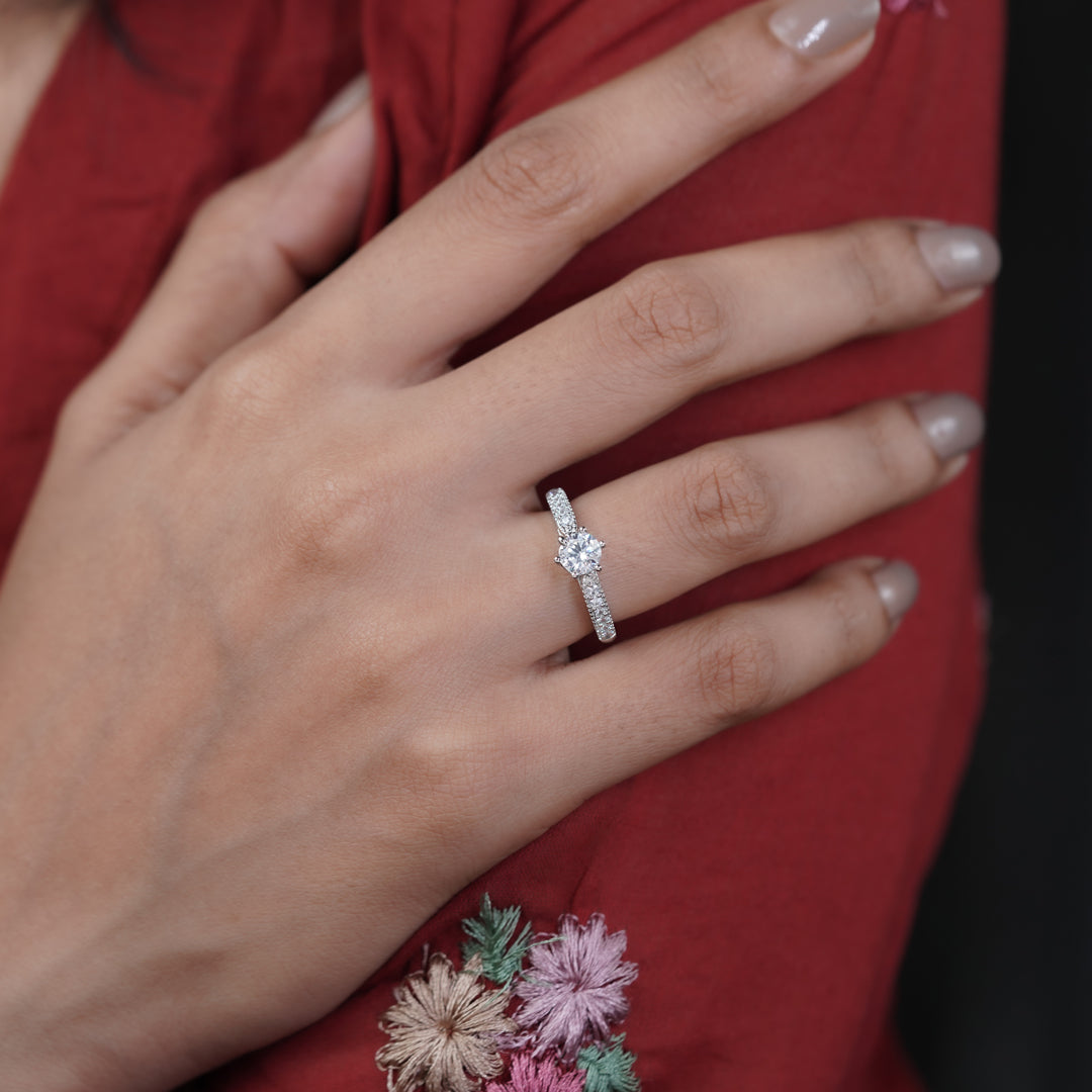 Pari Pave Ring GWR -30