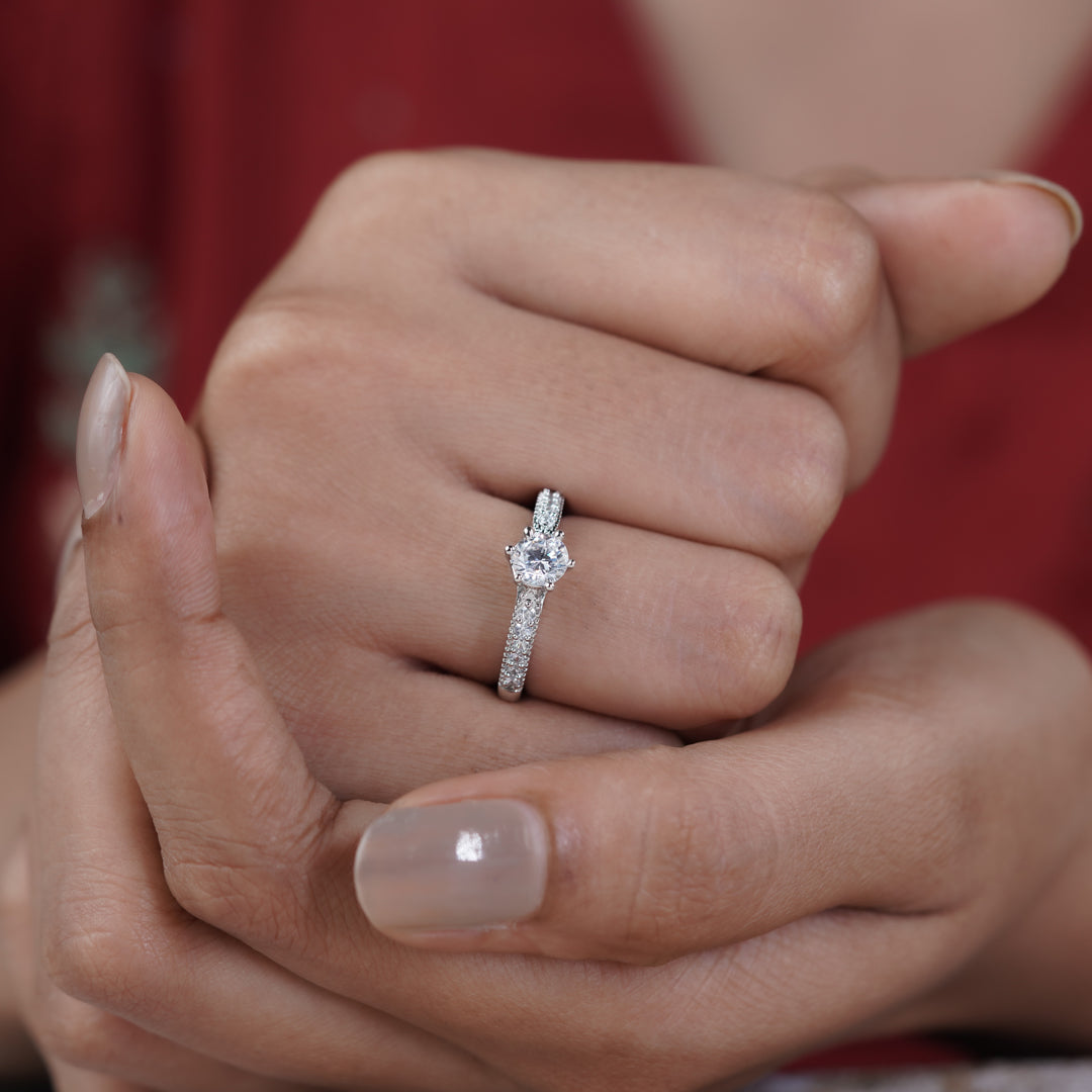 Pari Pave Ring GWR -30